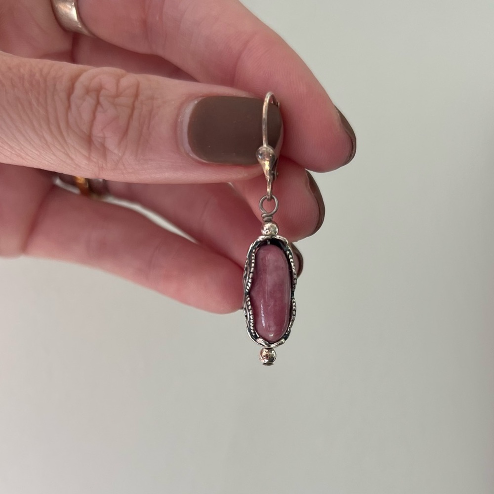 Vintage Pink Stone and Sterling Silver Earrings - Picture 5 of 9